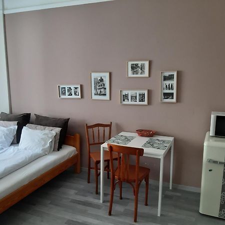 Bpr Deco Relic Studio Budapest Luaran gambar